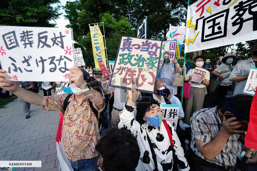 Protest against Abe's state funeral