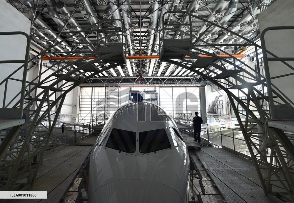 Xinhua Headlines: China committed to wider opening-up in services trade, promoting global economic recovery