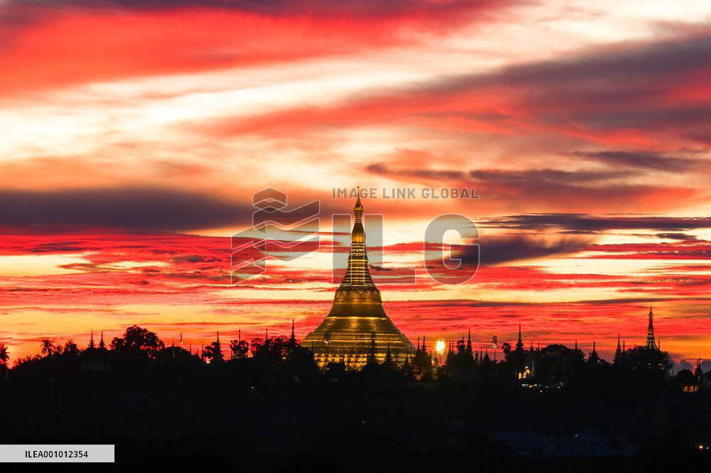 MYANMAR-YANGON-SCENERY