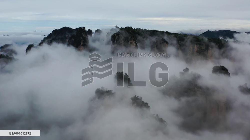 Sea of clouds over "Avatar mountains" in China's Zhangjiajie