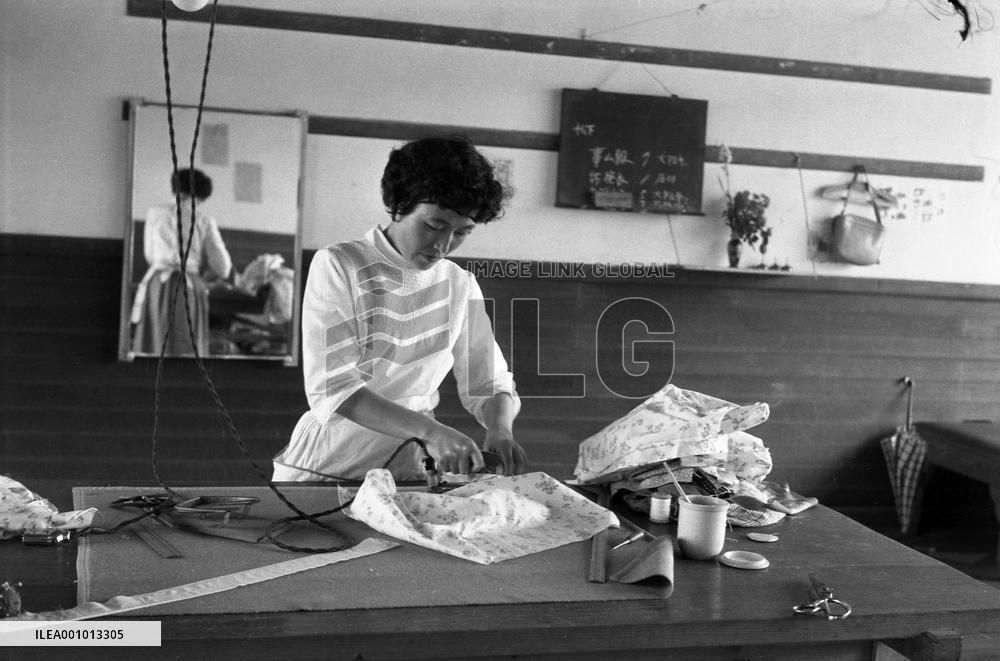 A-Bomb and Human Records