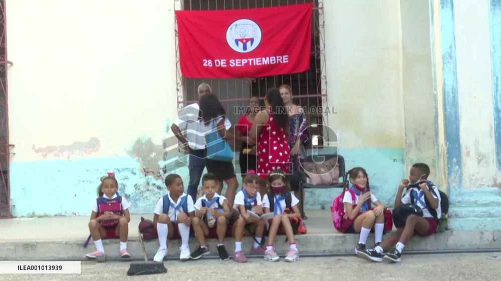 Cuban students head back to school amid COVID-19, dengue outbreaks