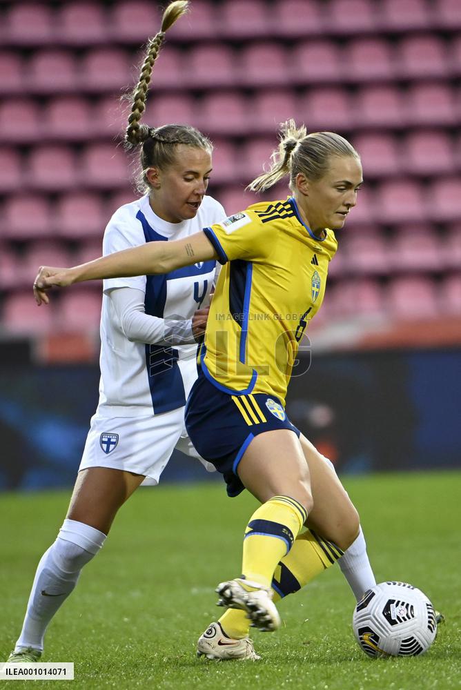 Women's World Championships qualifying match between Finland and Sweden