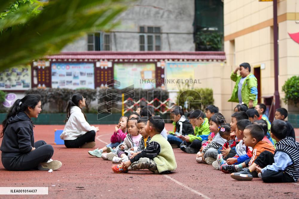CHINA-SICHUAN-SHIMIAN-EARTHQUAKE-SCHOOL (CN)