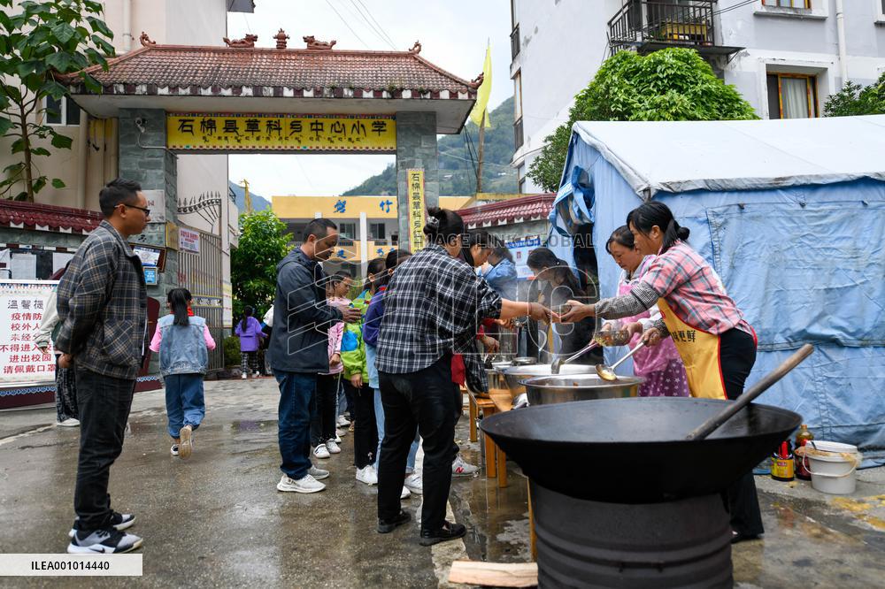 CHINA-SICHUAN-SHIMIAN-EARTHQUAKE-SCHOOL (CN)