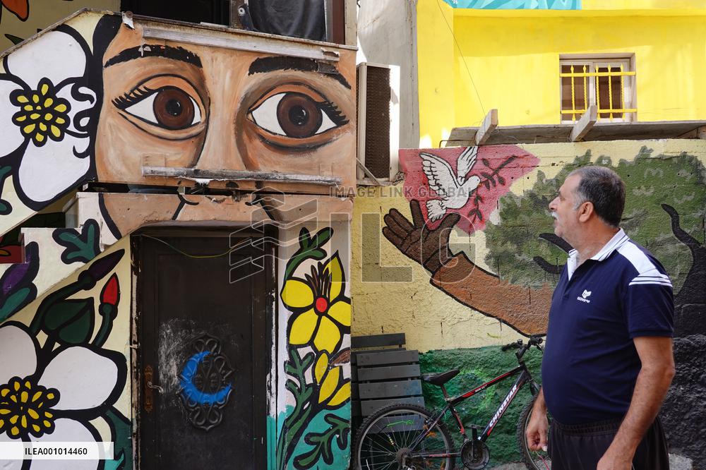 MIDEAST-JERUSALEM-SILWAN-MURALS