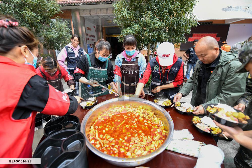 CHINA-SICHUAN-SHIMIAN-EARTHQUAKE-SHELTER(CN)
