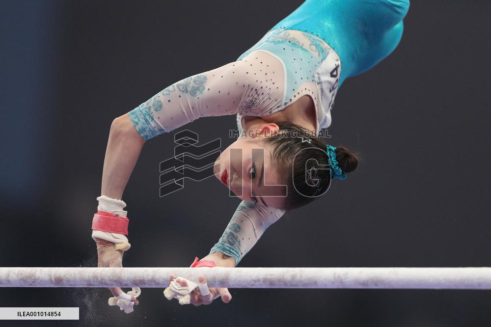 (SP)CHINA-HANGHZOU-ARTISTIC GYMNASTICS-NATIONAL CHAMPIONSHIP-WOMEN'S UNEVEN BARS
