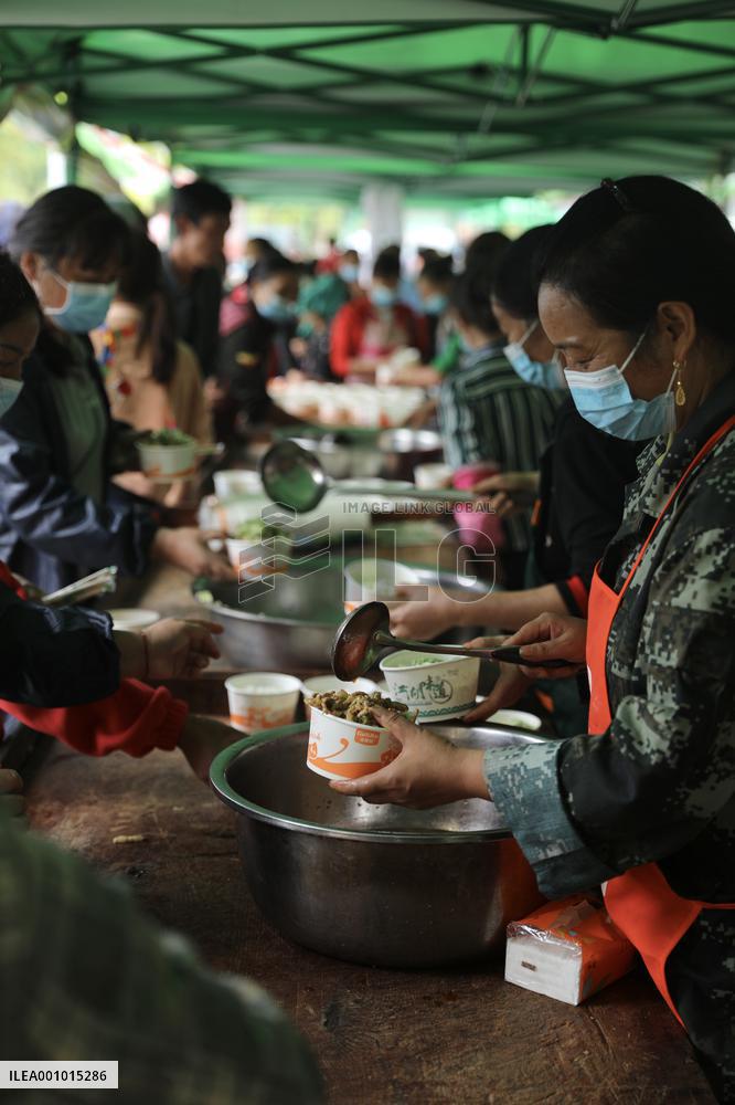 CHINA-SICHUAN-YA'AN-EARTHQUAKE-FOOD (CN)