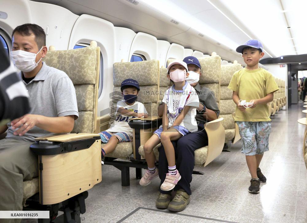 Kamome bullet trains to debut in late Sept.