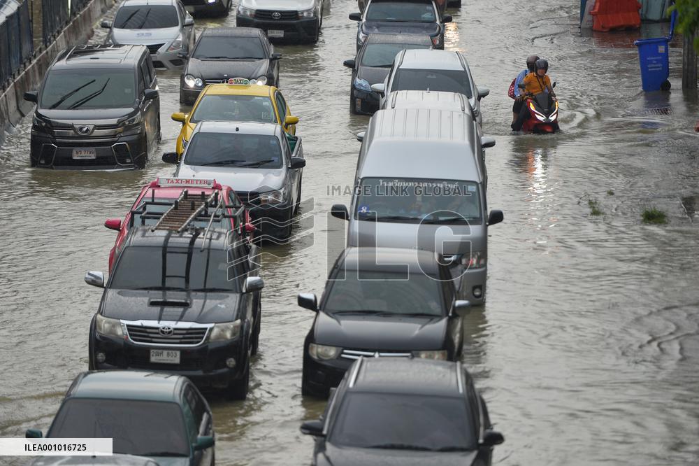 THAILAND-BANGKOK-FLOODS