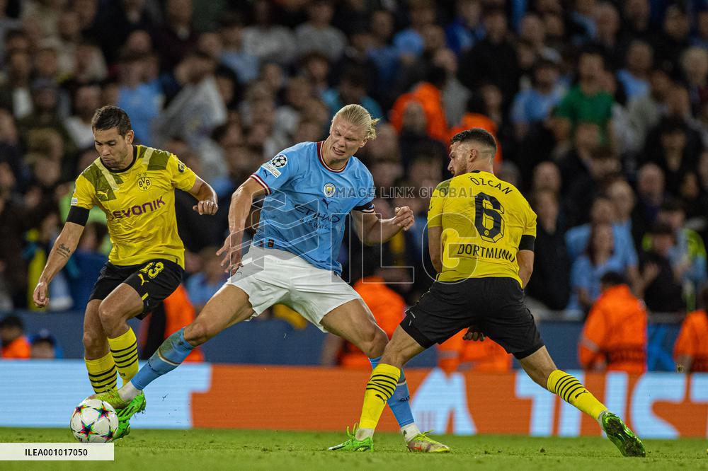 (SP)BRITAIN-MANCHESTER-FOOTBALL-UEFA CHAMPIONS LEAGUE-GROUP G-MANCHESTER CITY VS DORTMUND