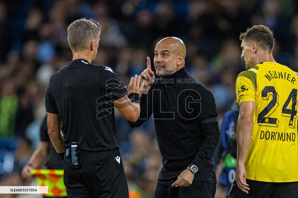 (SP)BRITAIN-MANCHESTER-FOOTBALL-UEFA CHAMPIONS LEAGUE-GROUP G-MANCHESTER CITY VS DORTMUND