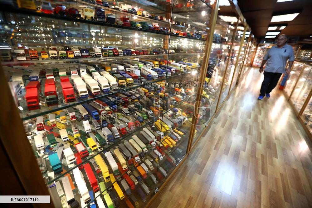 LEBANON-MUSEUM-MODEL CARS