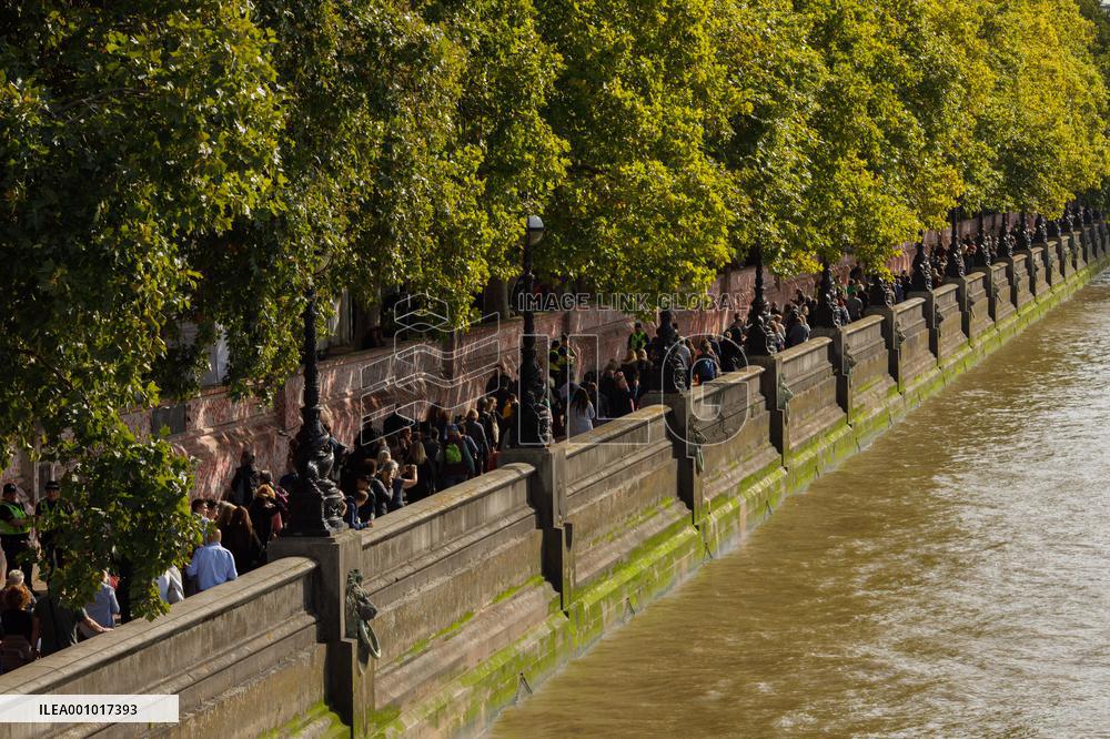 BRITAIN-LONDON-QUEEN ELIZABETH II-TRIBUTES