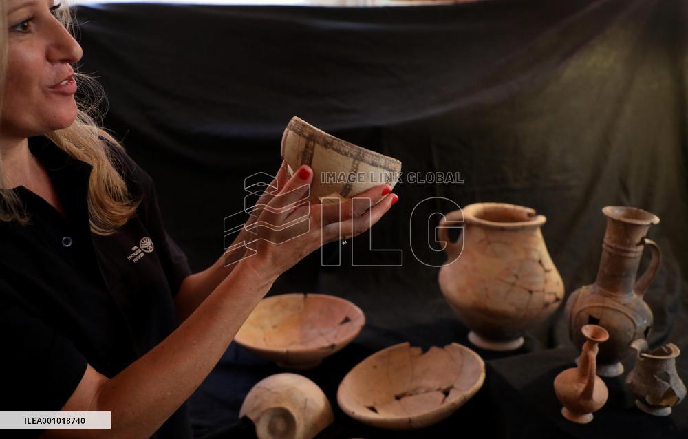 MIDEAST-JERUSALEM-ARCHEOLOGY-OPIUM REMAINS