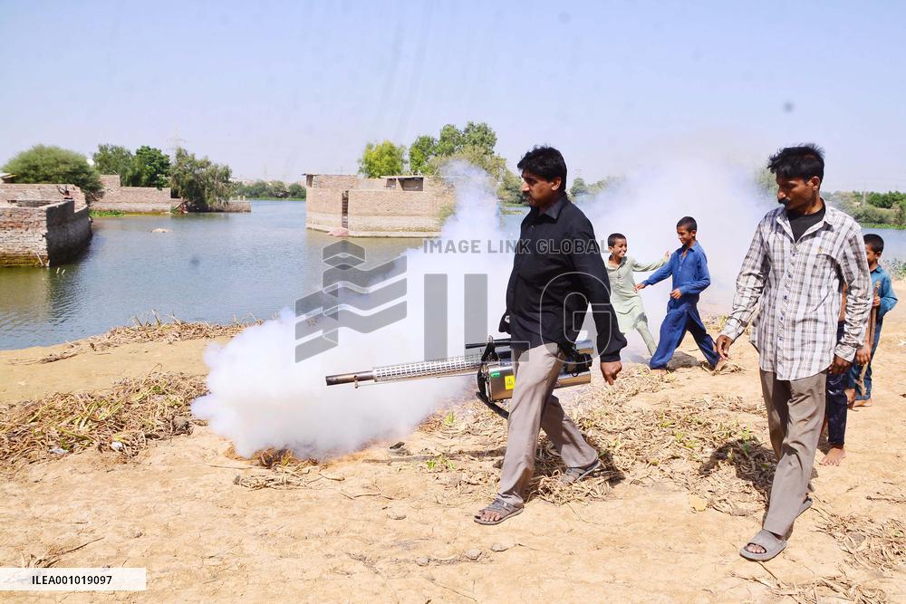 PAKISTAN-HYDERABAD-DENGUE-FUMIGATION