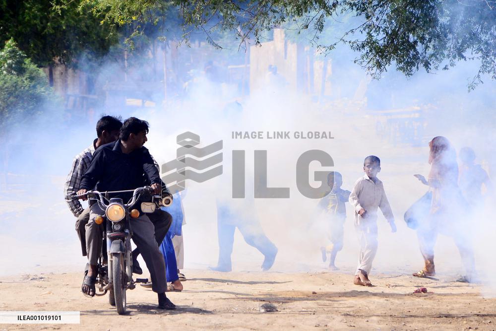 PAKISTAN-HYDERABAD-DENGUE-FUMIGATION