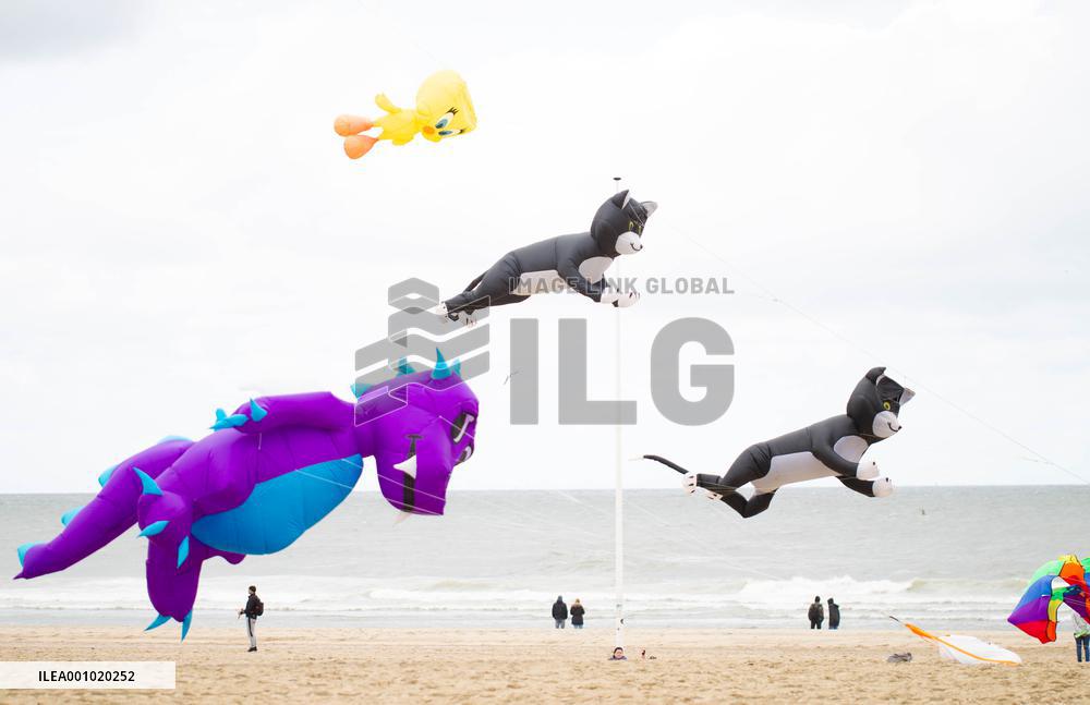THE NETHERLANDS-THE HAGUE-KITE FESTIVAL