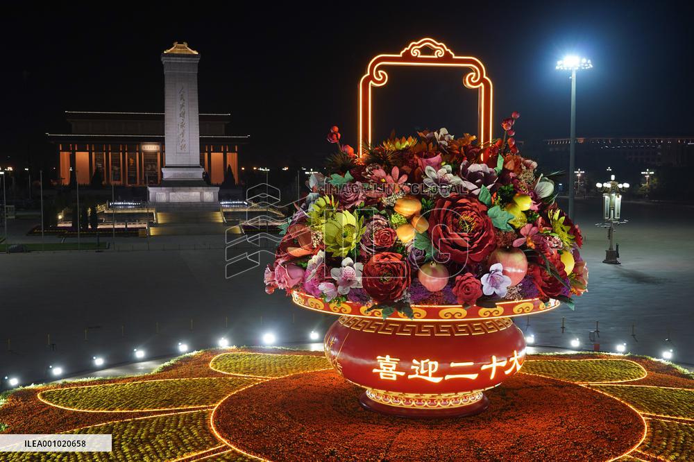 CHINA-BEIJING-TIAN'ANMEN SQUARE-FLOWER BASKET (CN)