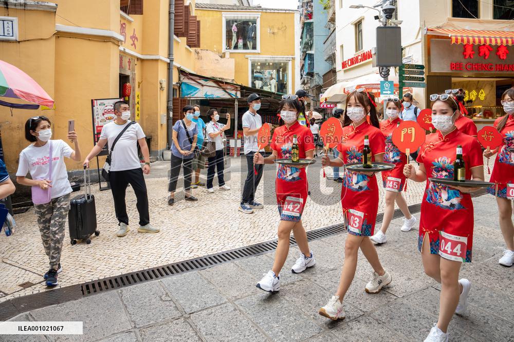 CHINA-MACAO-WORLD TOURISM DAY-TRAY RACE (CN)
