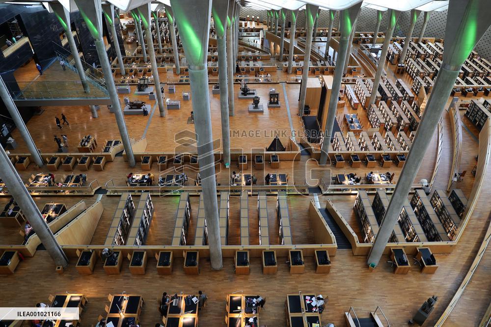 EGYPT-ALEXANDRIA-BIBLIOTHECA ALEXANDRINA