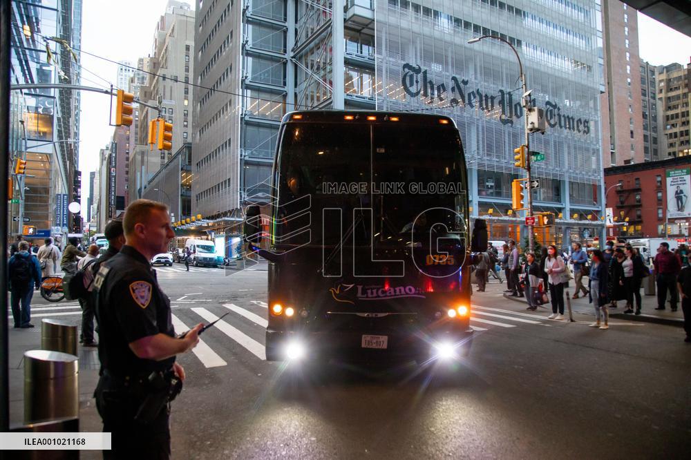 U.S.-NEW YORK-MIGRANT BUSES