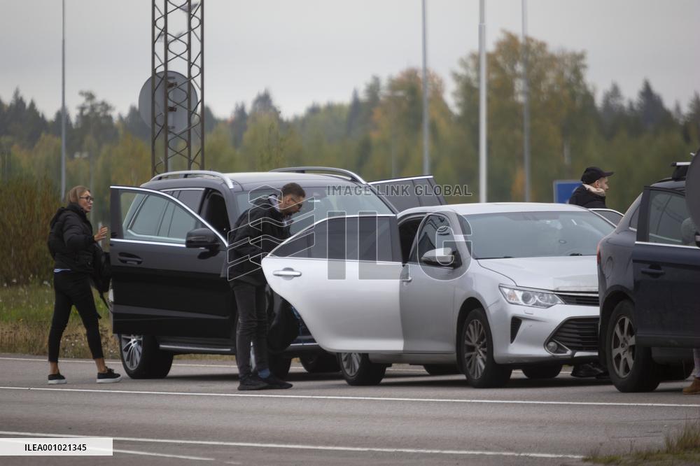 Crossings from Russia at the Vaalimaa border station in Finland