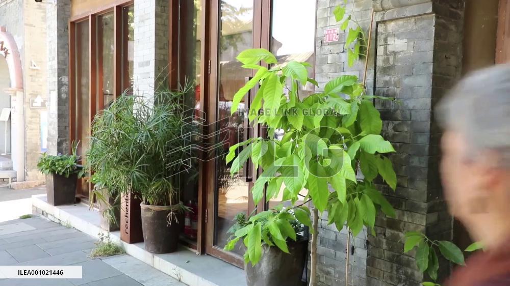 German fashion designer's inextricable bond with traditional Chinese silk