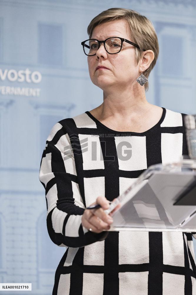 Finnish Government press conference on Russian visas