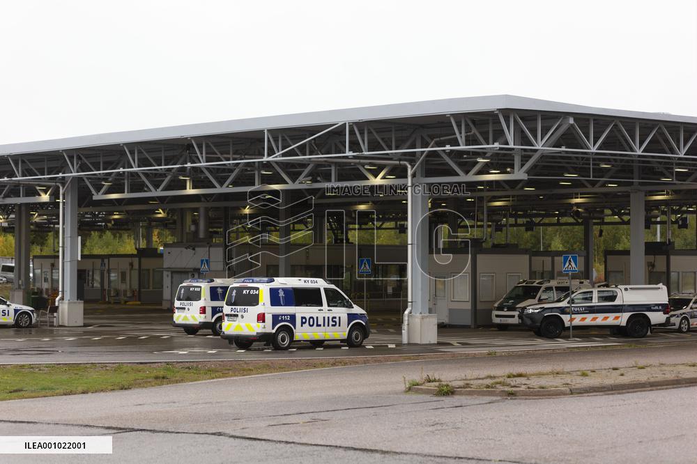 Crossings from Russia at the Vaalimaa border station in Finland