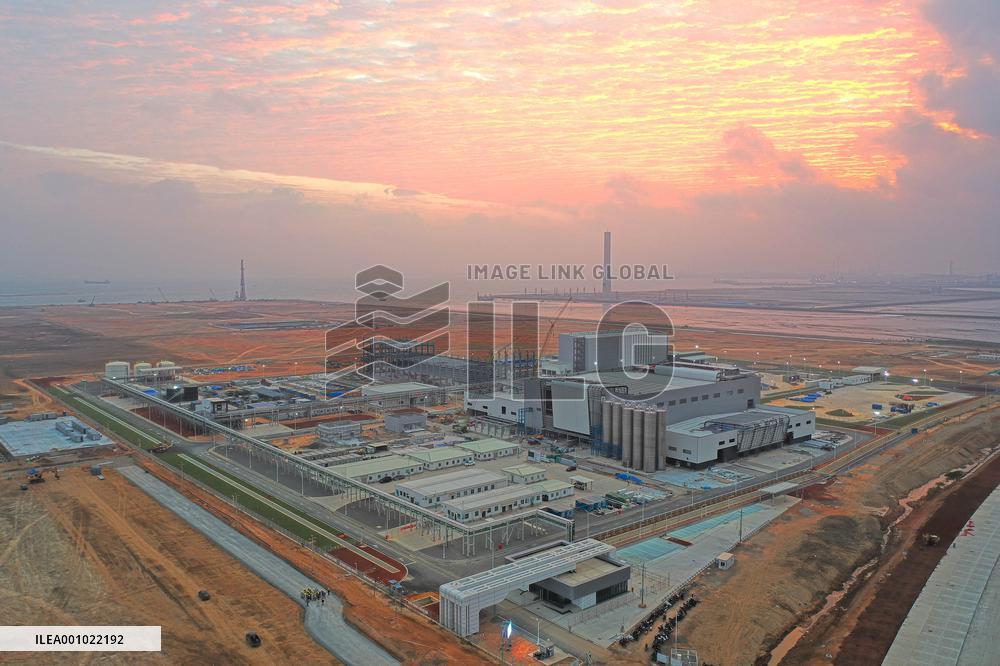 Xinhua Headlines: China remains priority market for foreign enterprises