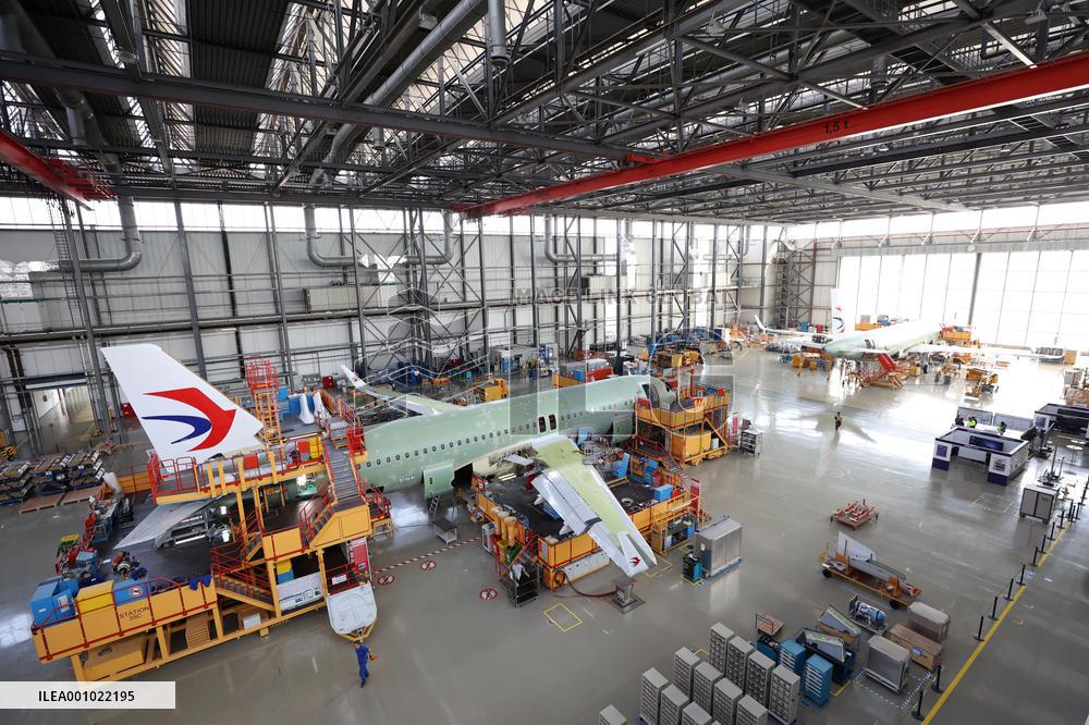 Xinhua Headlines: China remains priority market for foreign enterprises
