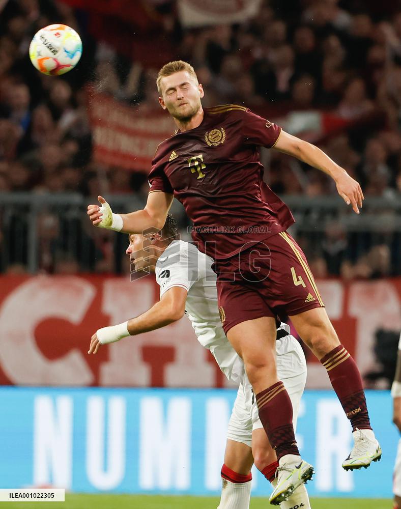 (SP)GERMANY-MUNICH-FOOTBALL-BUNDESLIGA-BAYERN MUNICH VS LEVERKUSEN