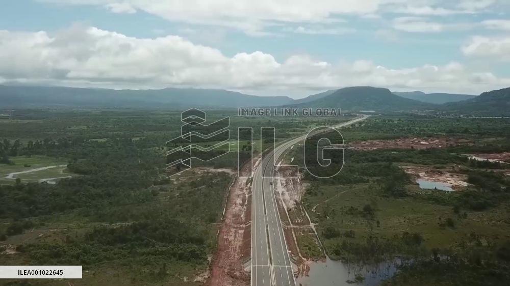 Chinese-invested expressway in Cambodia opens to public for one-month free trial