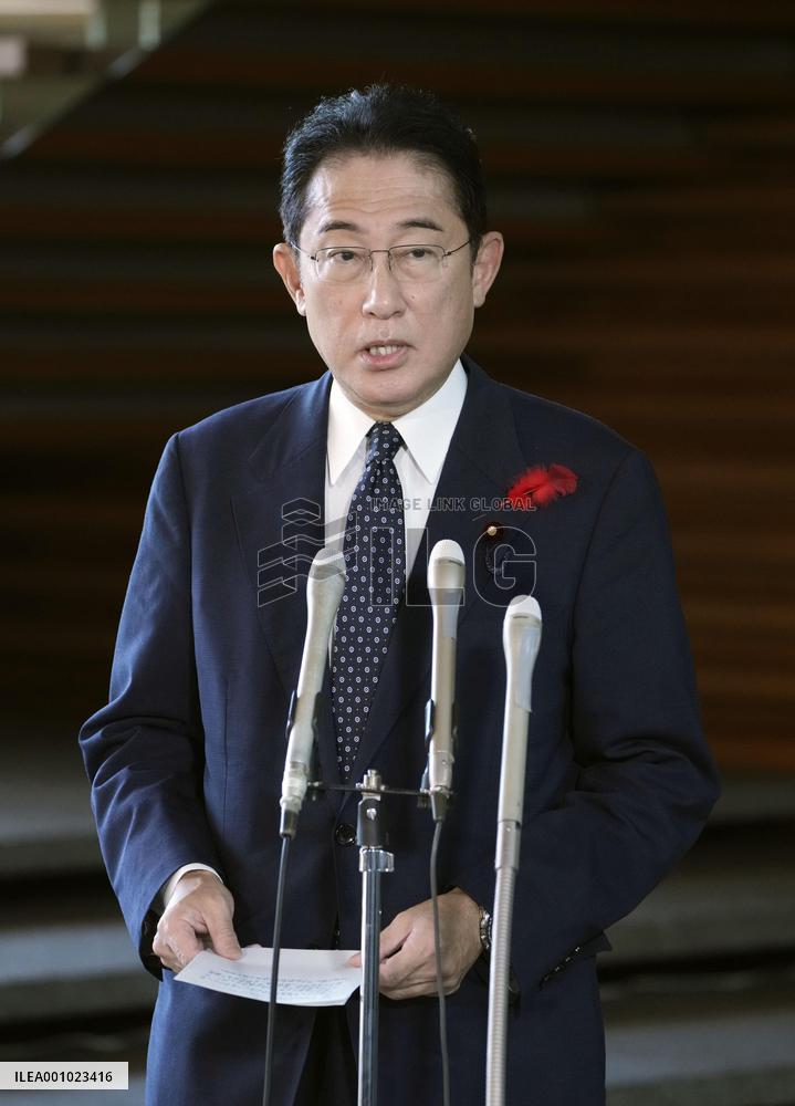 N. Korea fires missile