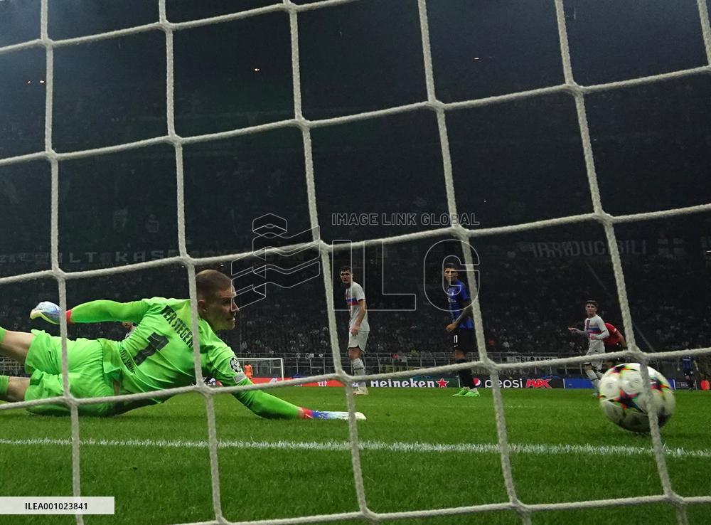 (SP)ITALY-MILAN-FOOTBALL-UEFA CHAMPIONS LEAGUE-GROUP C-INTER VS BARCELONA