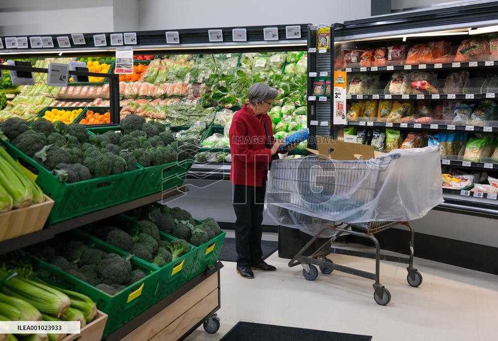 NEW ZEALAND-AUCKLAND-CASH RATE-HIKE