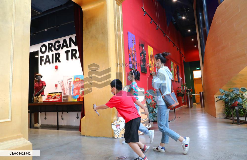 CHINA-SHANGHAI-CHOCOLATE COMPANY (CN)