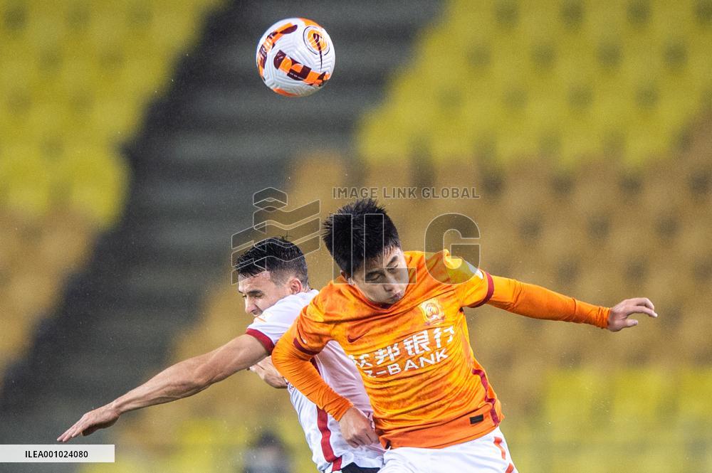 (SP)CHINA-WUHAN-FOOTBALL-CSL-WUHAN YANGTZE RIVER VS CHENGDU RONGCHENG (CN)