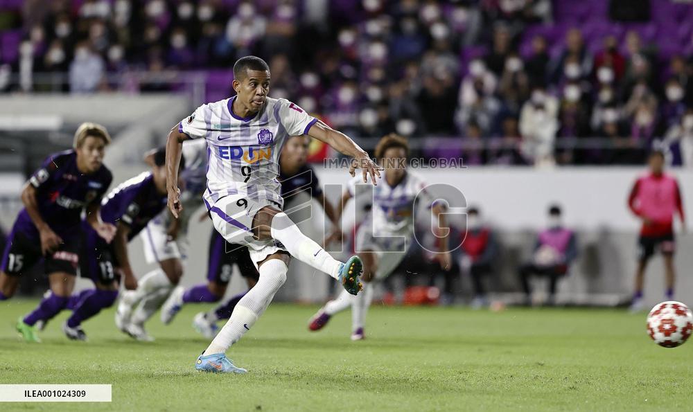 Football: Emperor's Cup SF in Japan
