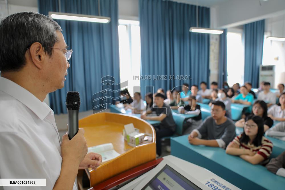 CHINA-ANHUI-CPC-NATIONAL CONGRESS DELEGATE-LU BINGHUI (CN)