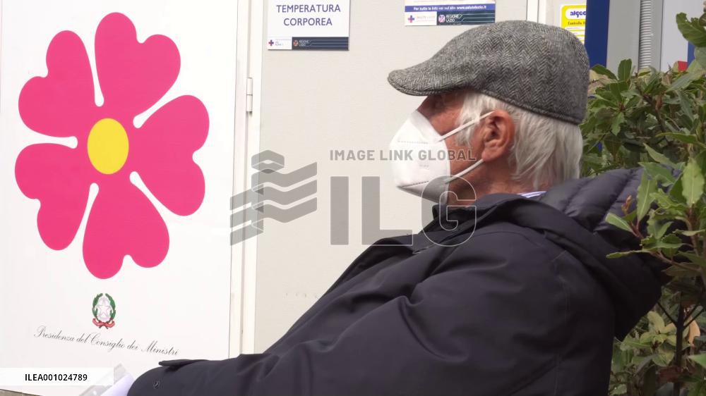 Coronavirus infections, hospitalizations in Italy rising over last week