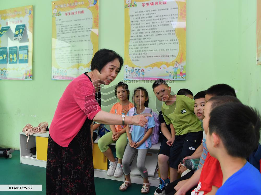 CHINA-FUJIAN-FUZHOU-COMMUNITY WORKER (CN)