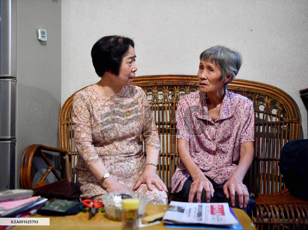 CHINA-FUJIAN-FUZHOU-COMMUNITY WORKER (CN)