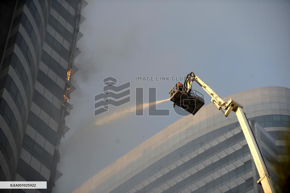 PAKISTAN-ISLAMABAD-BUILDING-FIRE