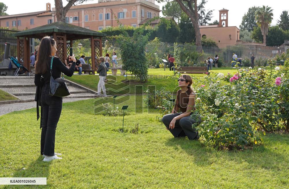 ITALY-ROME-ROSE GARDEN