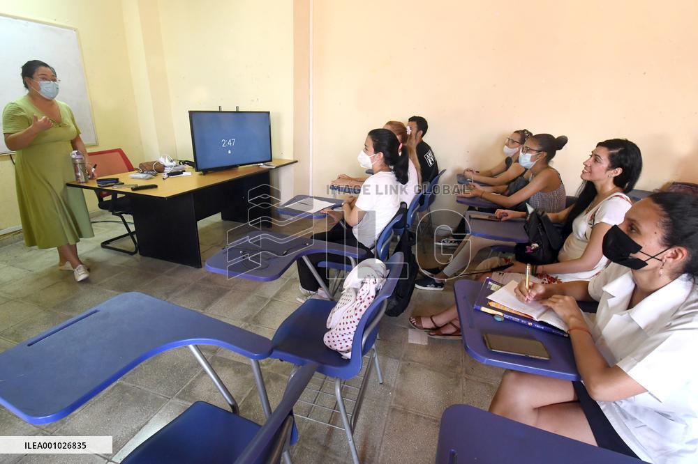 CUBA-HAVANA-CHINESE POETRY