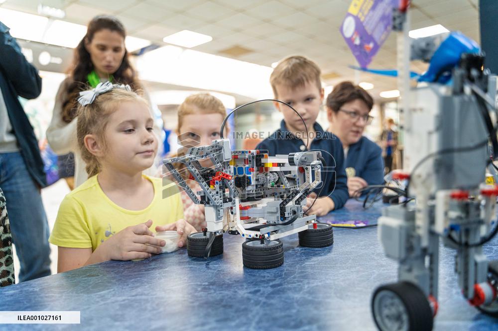 RUSSIA-VLADIVOSTOK-UNIVERSITY-SCIENCE FESTIVAL