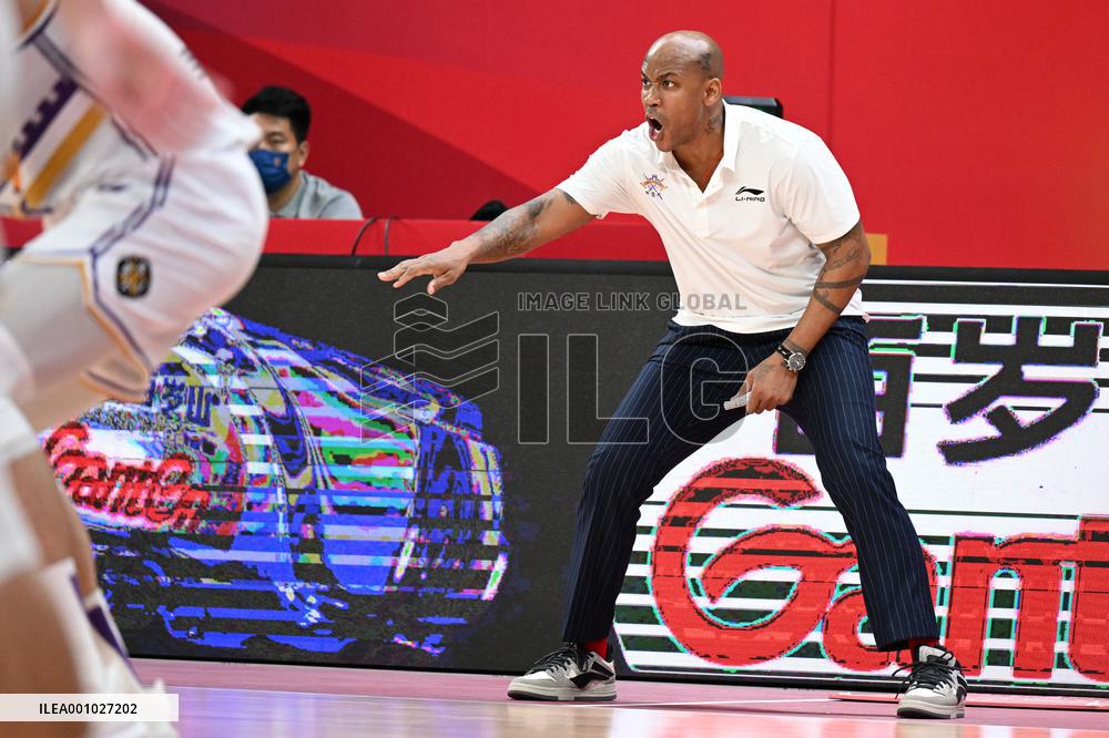 (SP)CHINA-HANGZHOU-BASKETBALL-CBA LEAGUE-BEIJING VS XINJIANG(CN)